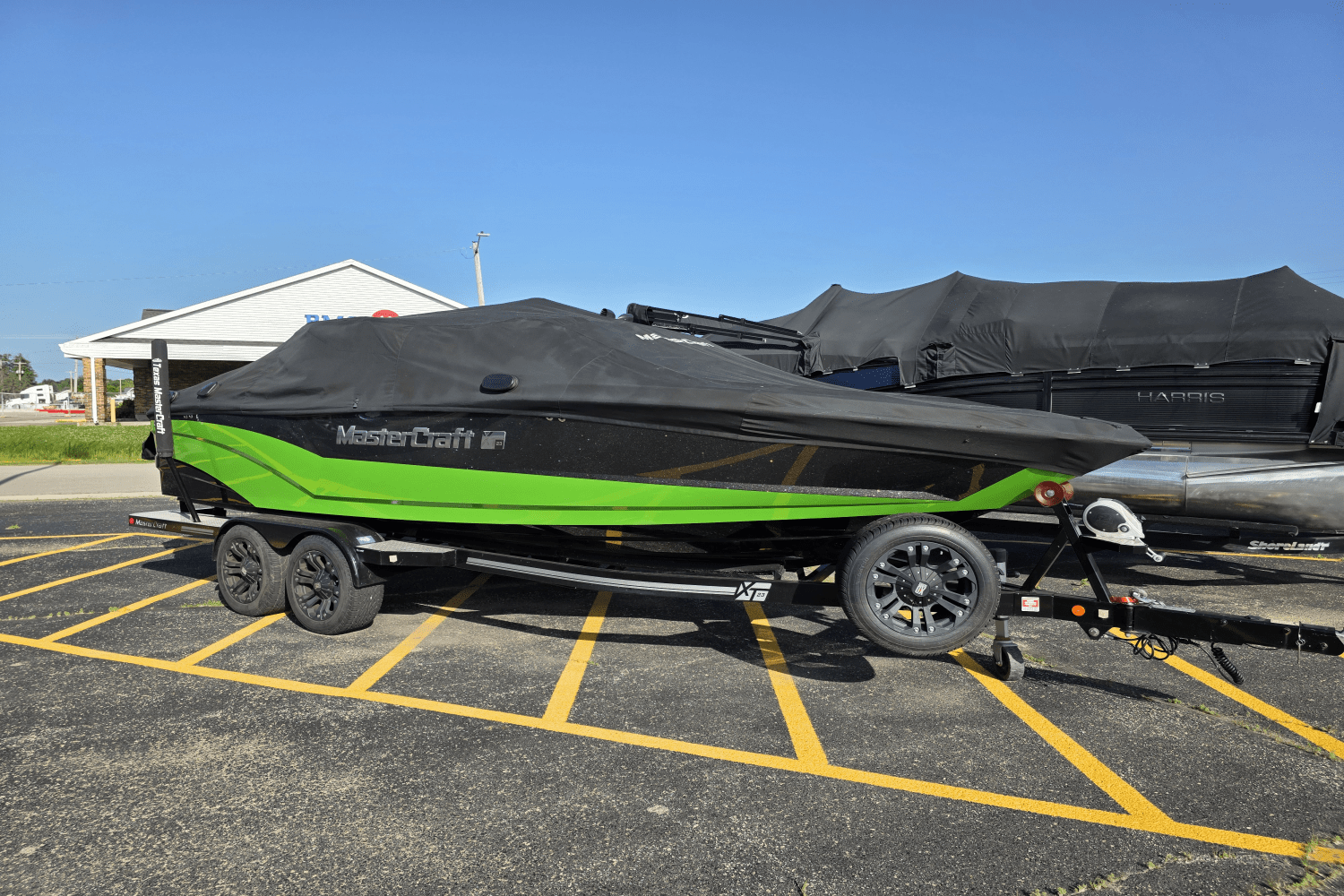 Slide: The Image of Mastercraft XT23 2017 - 1