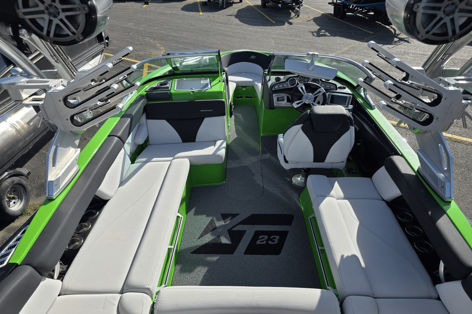 Slide: The Image of Mastercraft XT23 2017 - 11