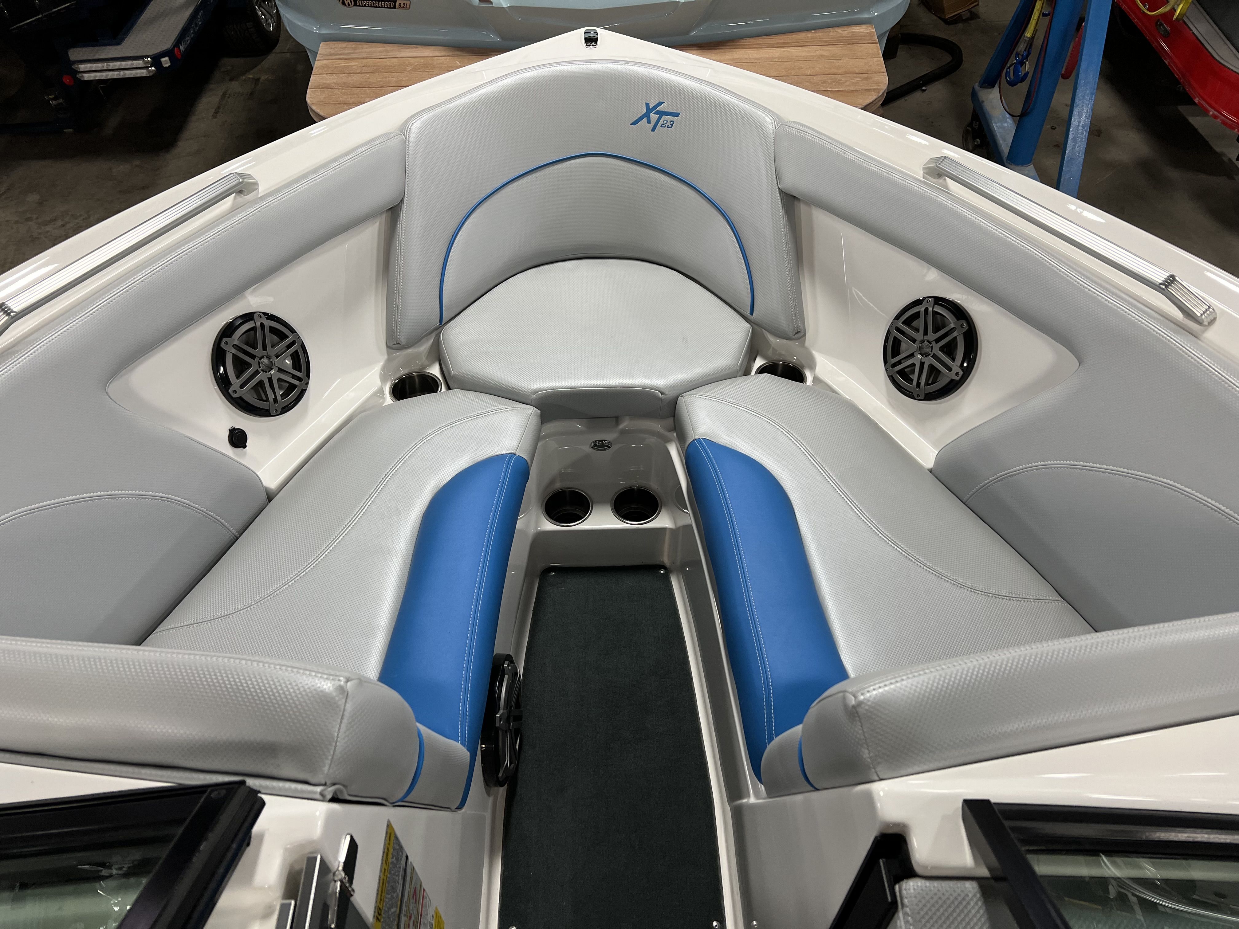 Slide: The Image of Mastercraft XT23 2017 - 12