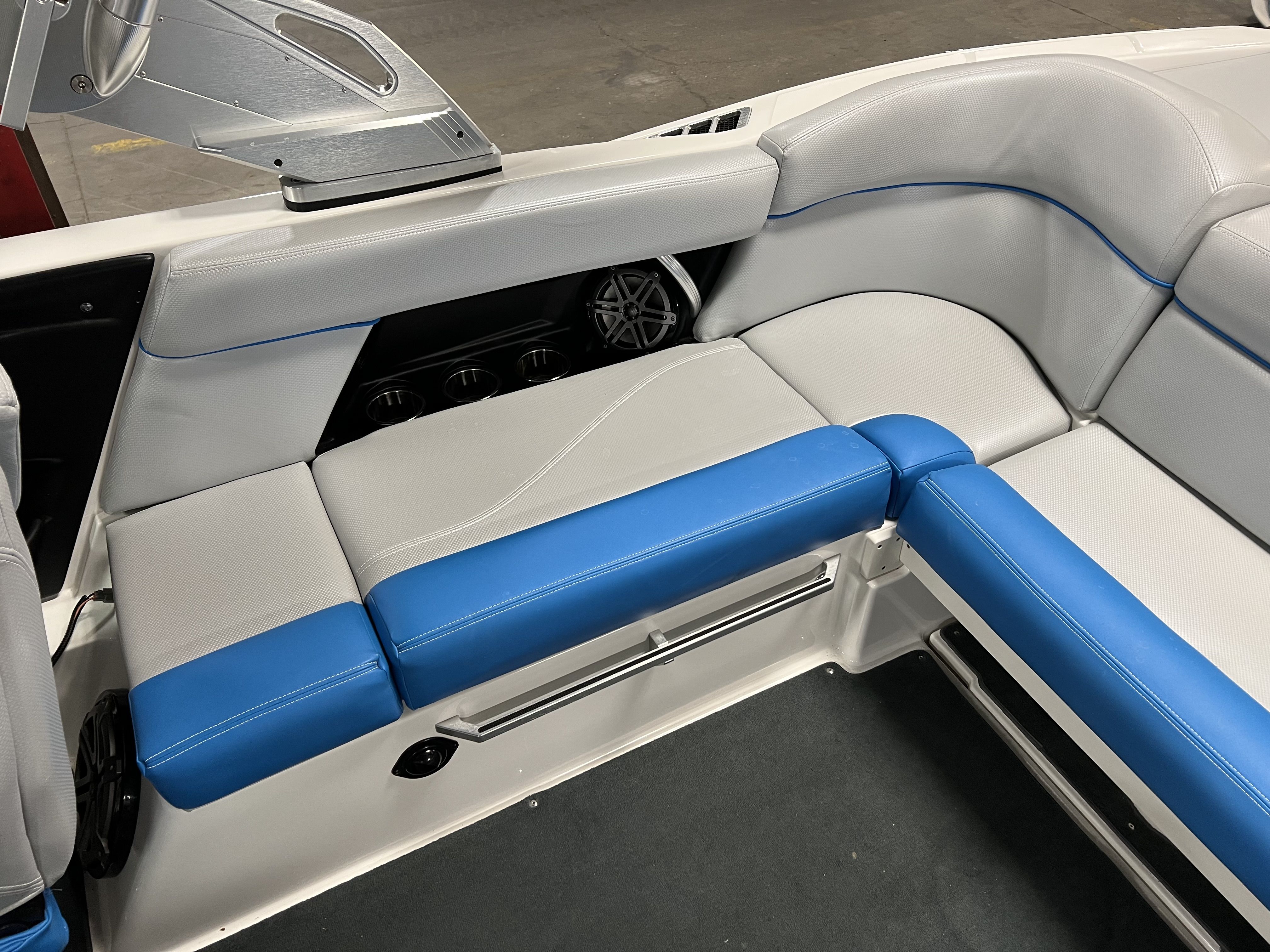 Slide: The Image of Mastercraft XT23 2017 - 16