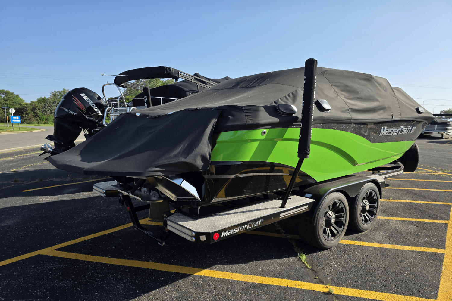 Slide: The Image of Mastercraft XT23 2017 - 2