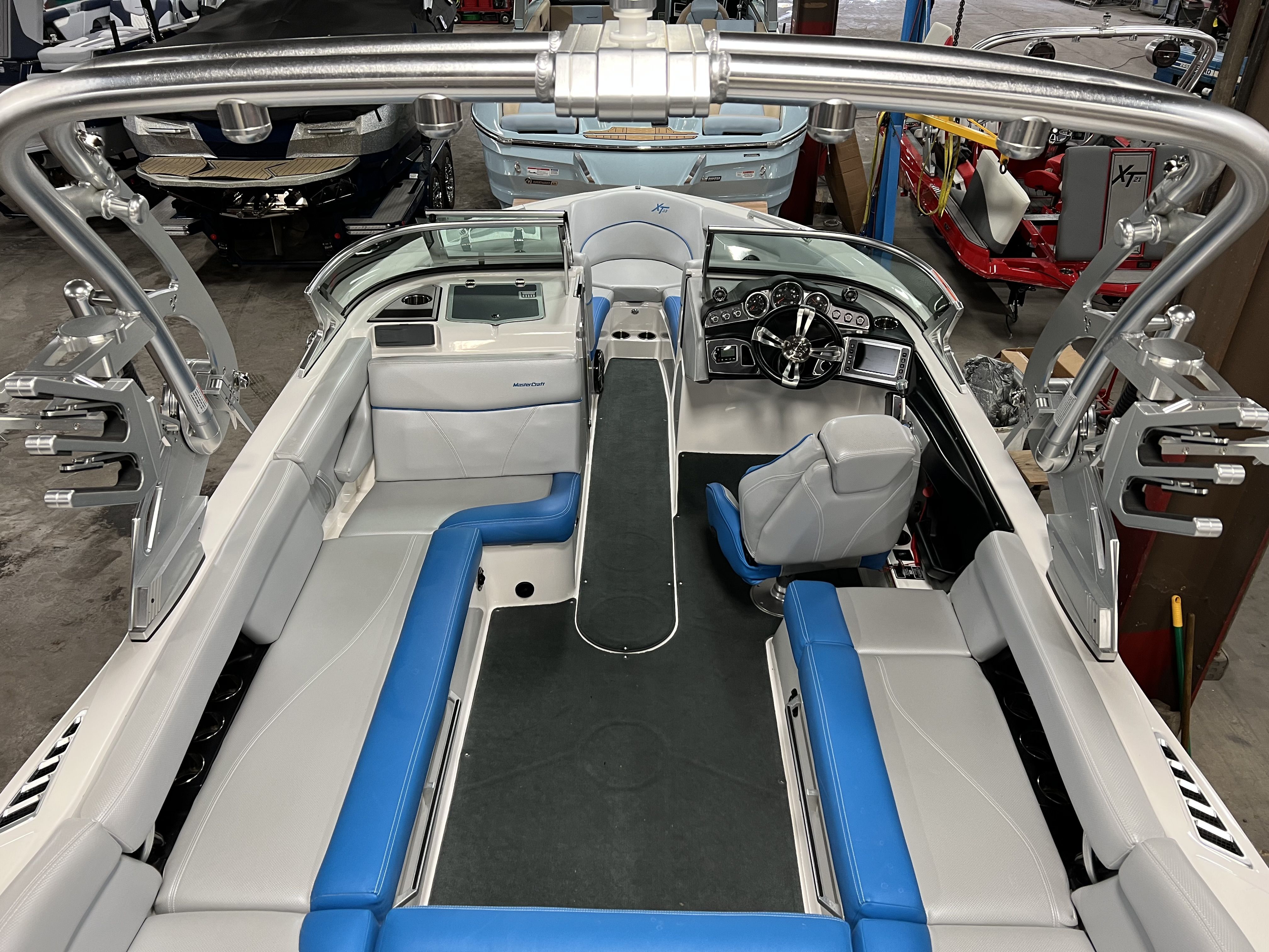 Slide: The Image of Mastercraft XT23 2017 - 27
