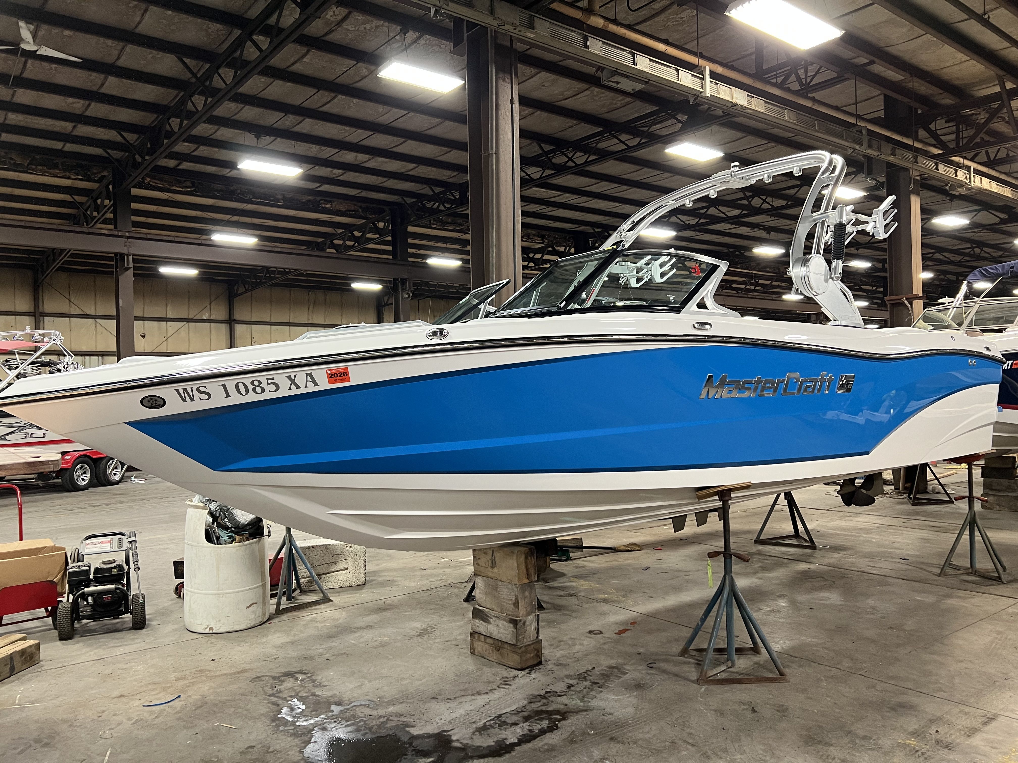 Slide: The Image of Mastercraft XT23 2017 - 3