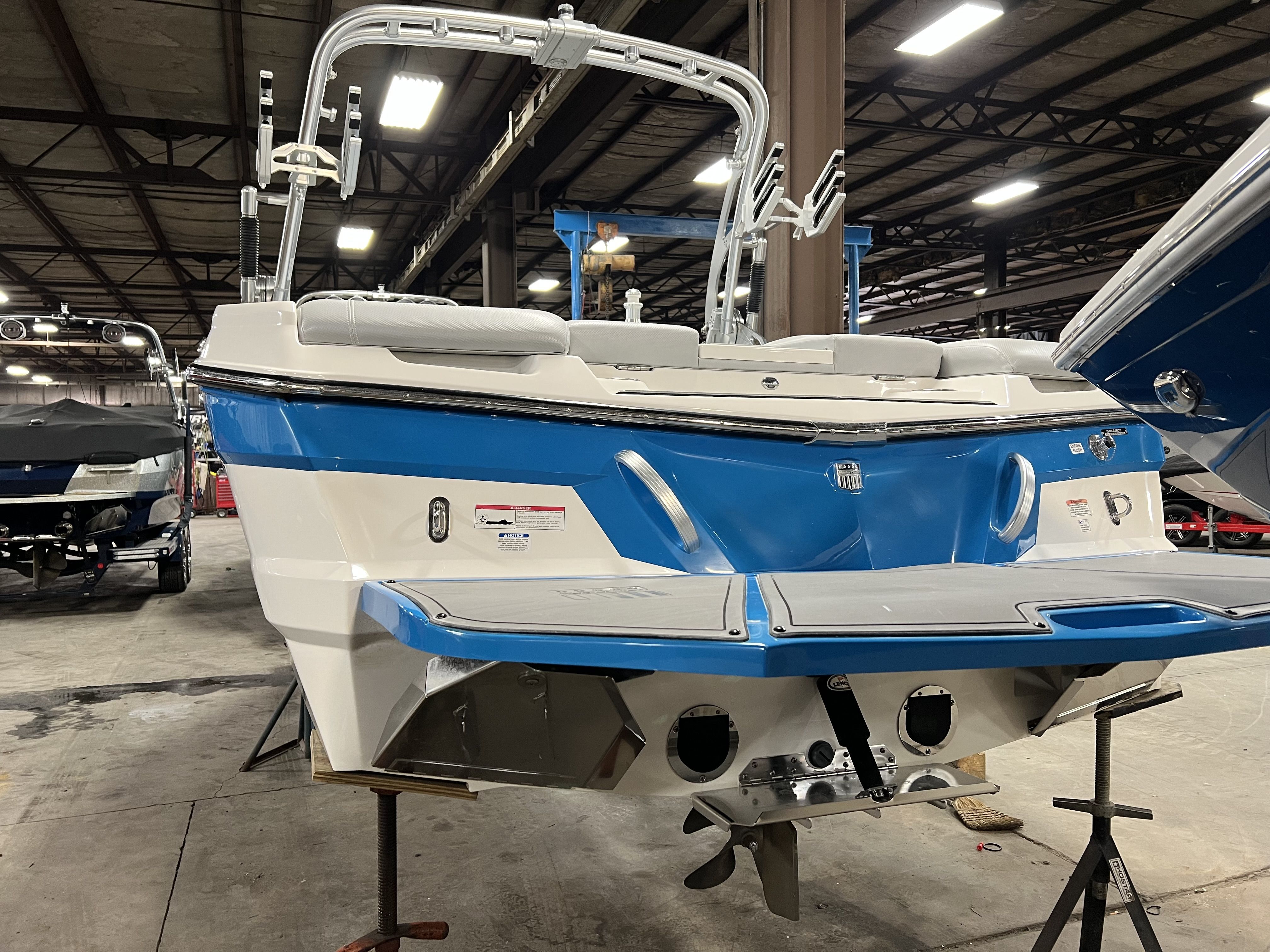 Slide: The Image of Mastercraft XT23 2017 - 9