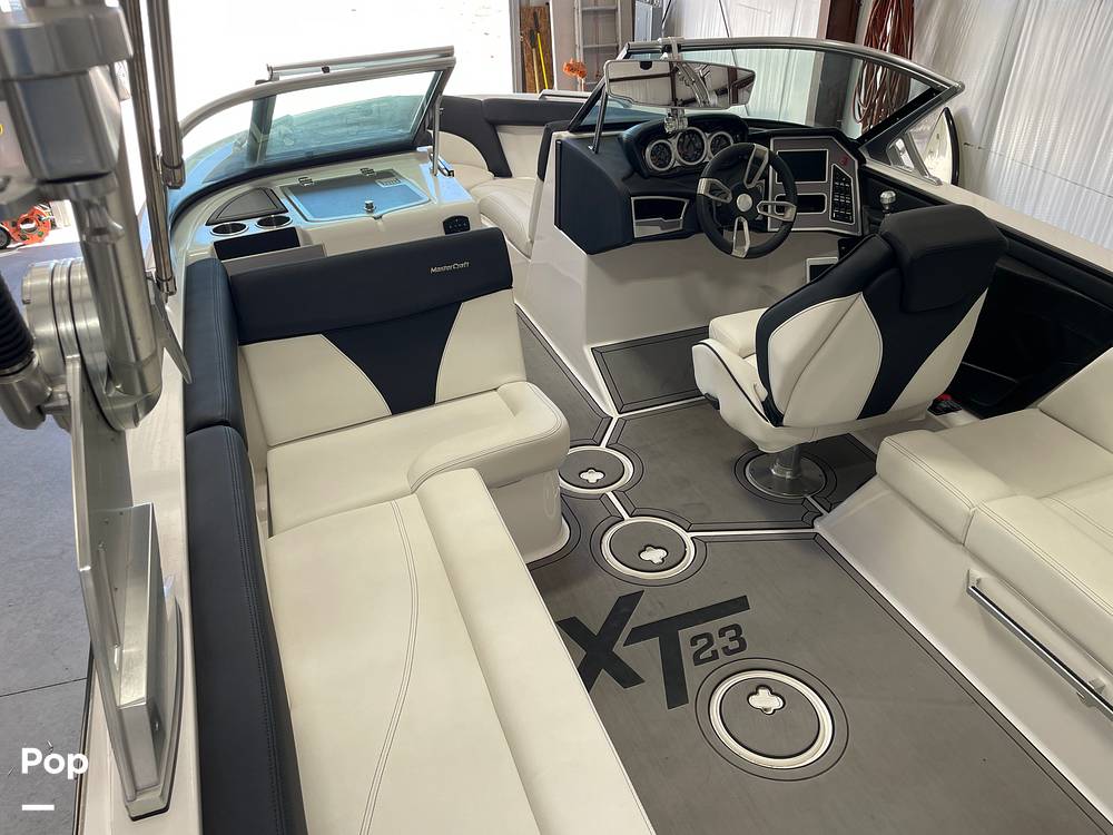 Slide: The Image of Mastercraft XT23 2021 - 14616787