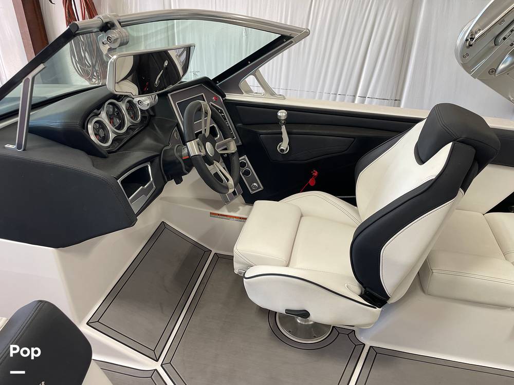 Slide: The Image of Mastercraft XT23 2021 - 14616792