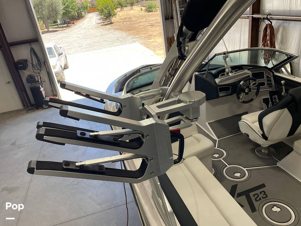 Slide: The Image of Mastercraft XT23 2021 - 14616838