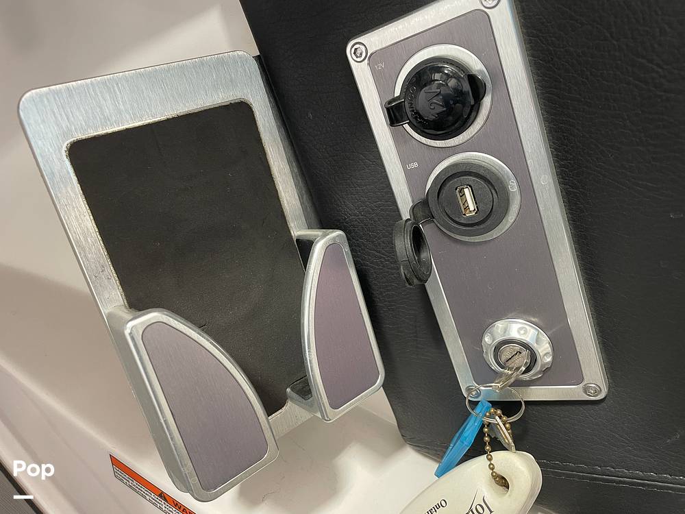 Slide: The Image of Mastercraft XT23 2021 - 14616841