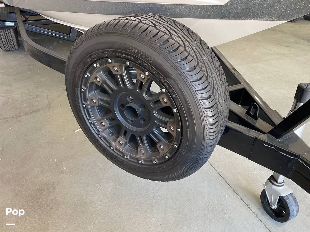 Slide: The Image of Mastercraft XT23 2021 - 14616745