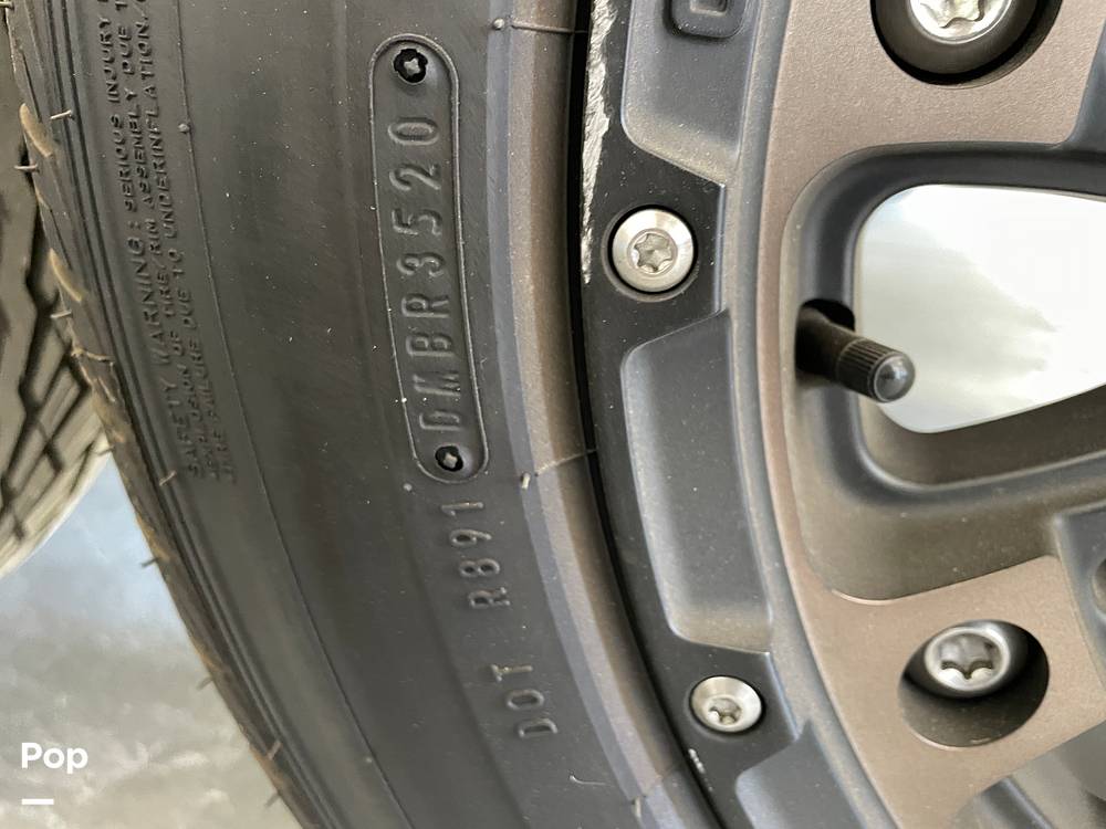 Slide: The Image of Mastercraft XT23 2021 - 14616751