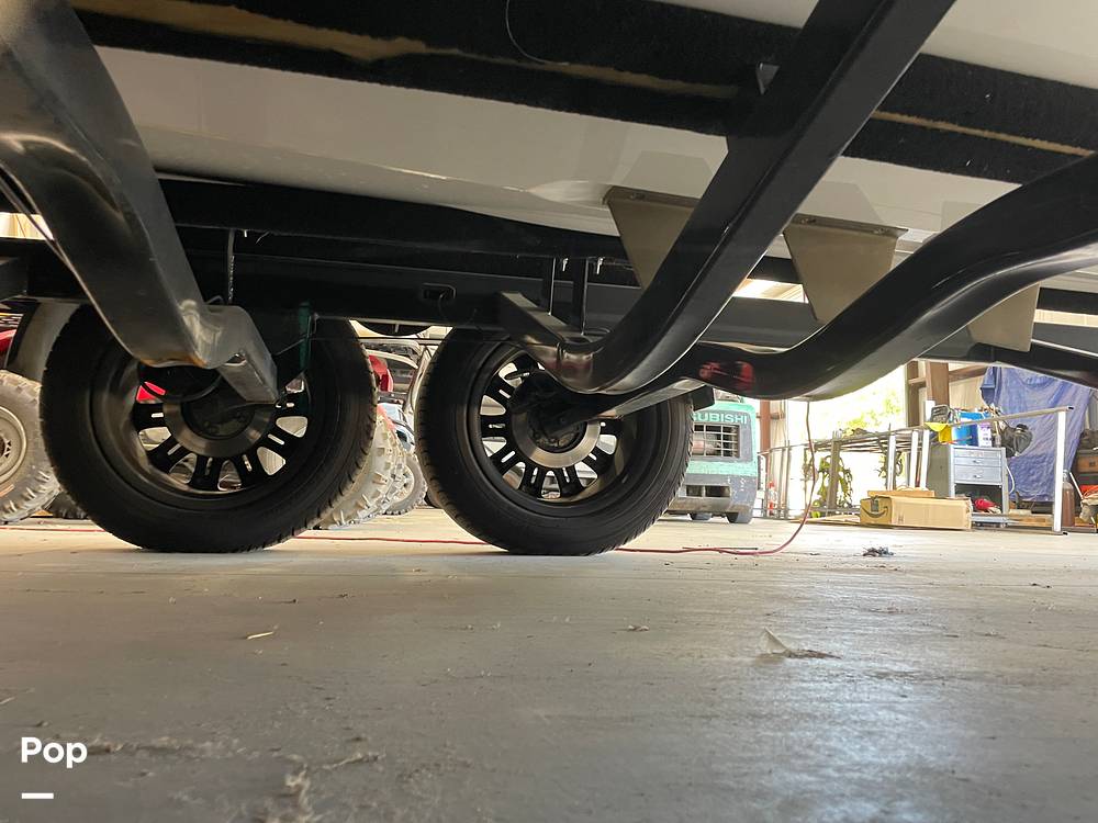 Slide: The Image of Mastercraft XT23 2021 - 14616753