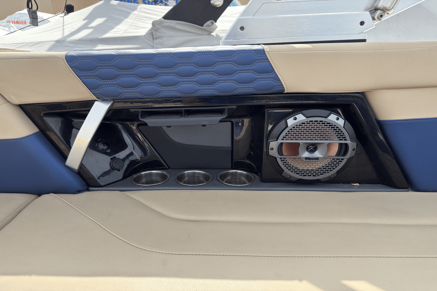 Slide: The Image of Mastercraft XT23 2022 - 21