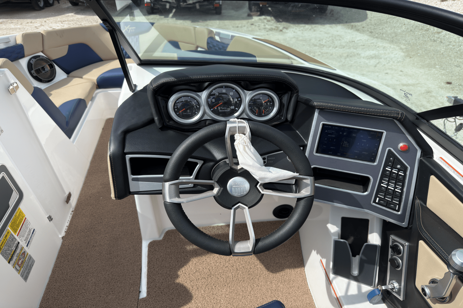 Slide: The Image of Mastercraft XT23 2022 - 25