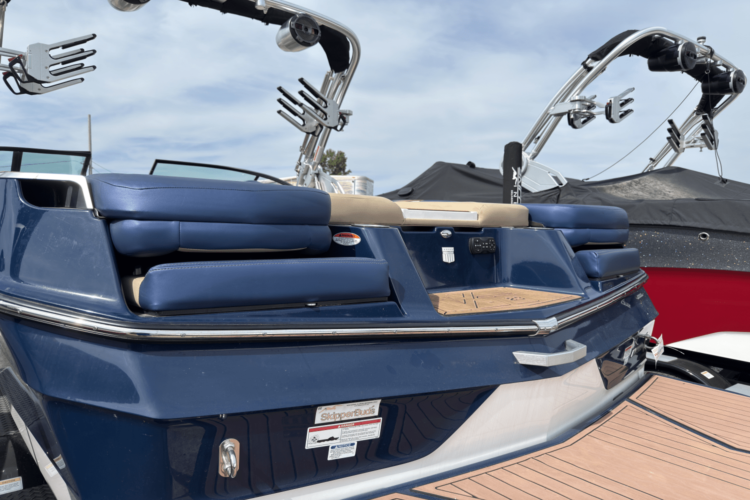 Slide: The Image of Mastercraft XT23 2022 - 3