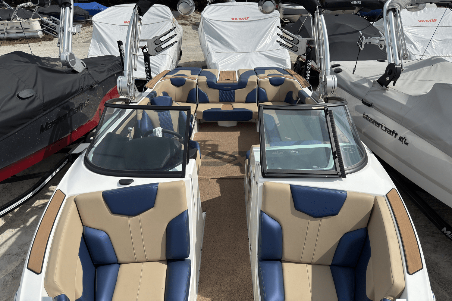 Slide: The Image of Mastercraft XT23 2022 - 39
