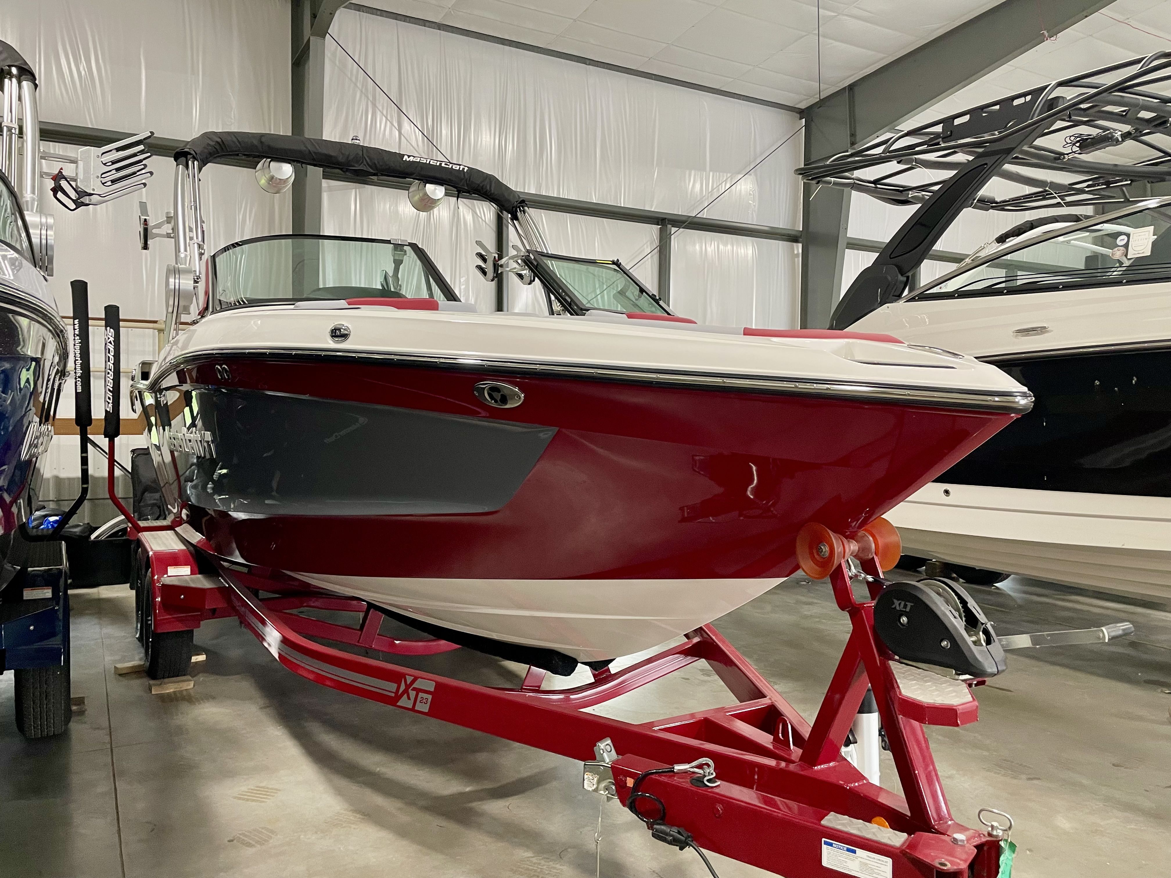 Slide: The Image of Mastercraft XT23 2023 - 1