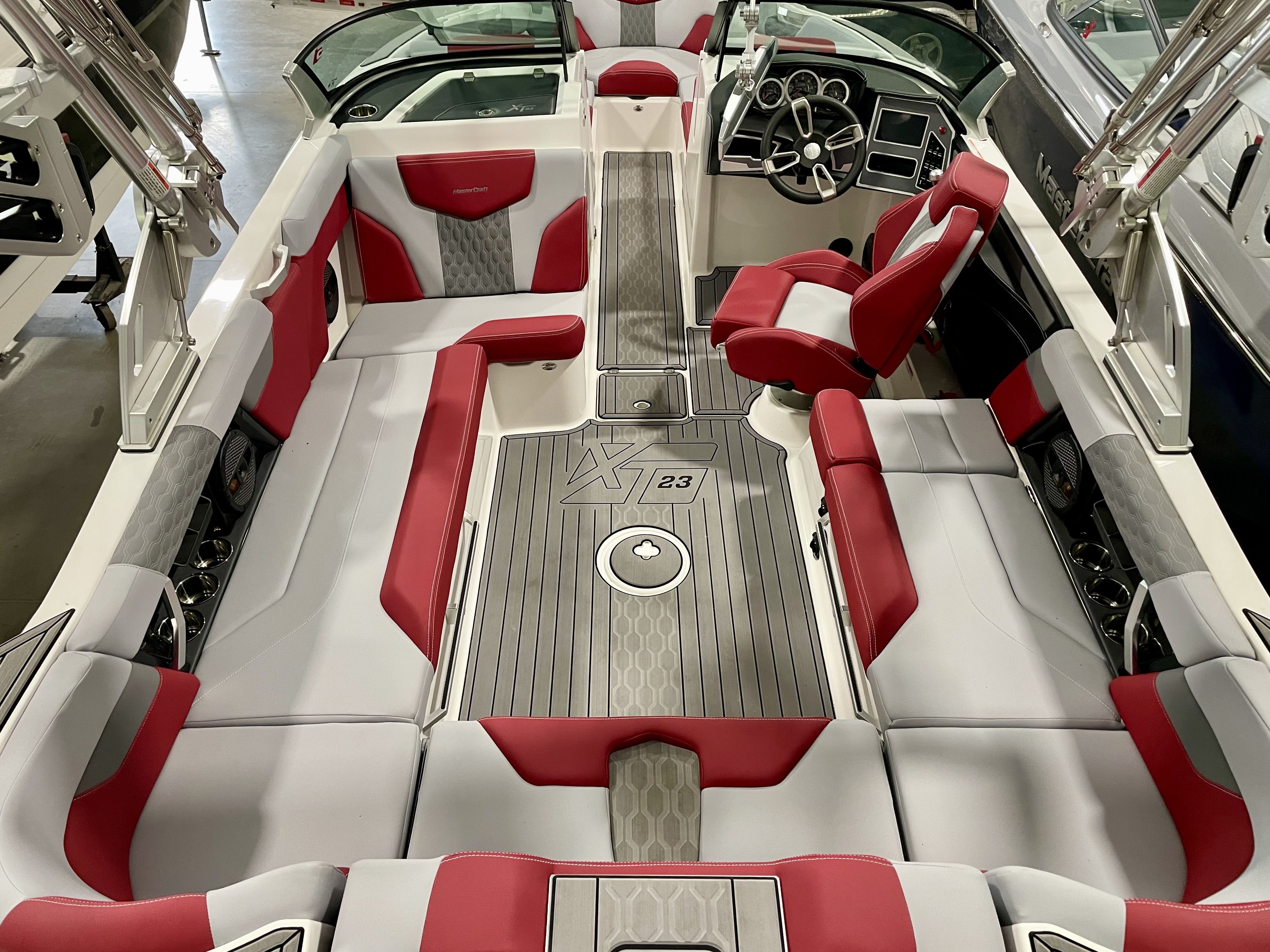 Slide: The Image of Mastercraft XT23 2023 - 14