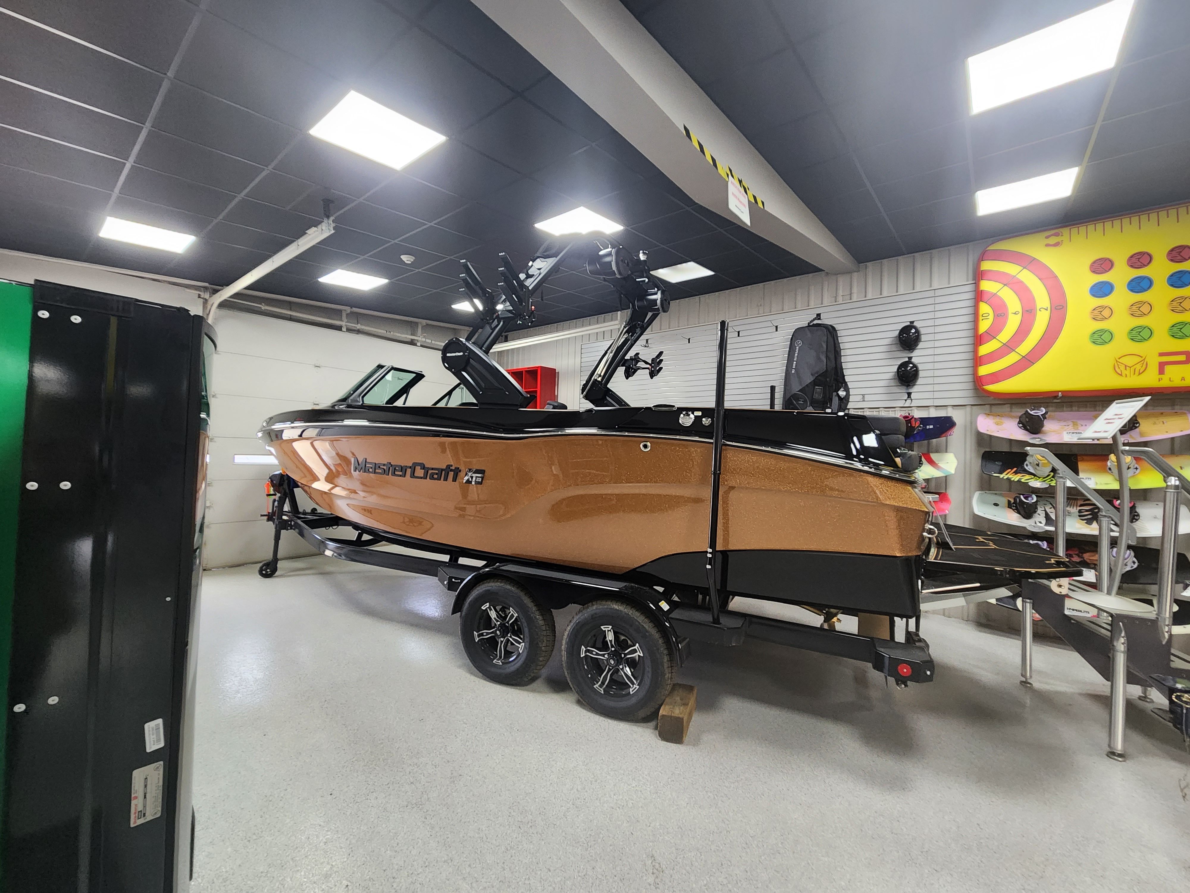 Slide: The Image of Mastercraft XT23 2024 - 1