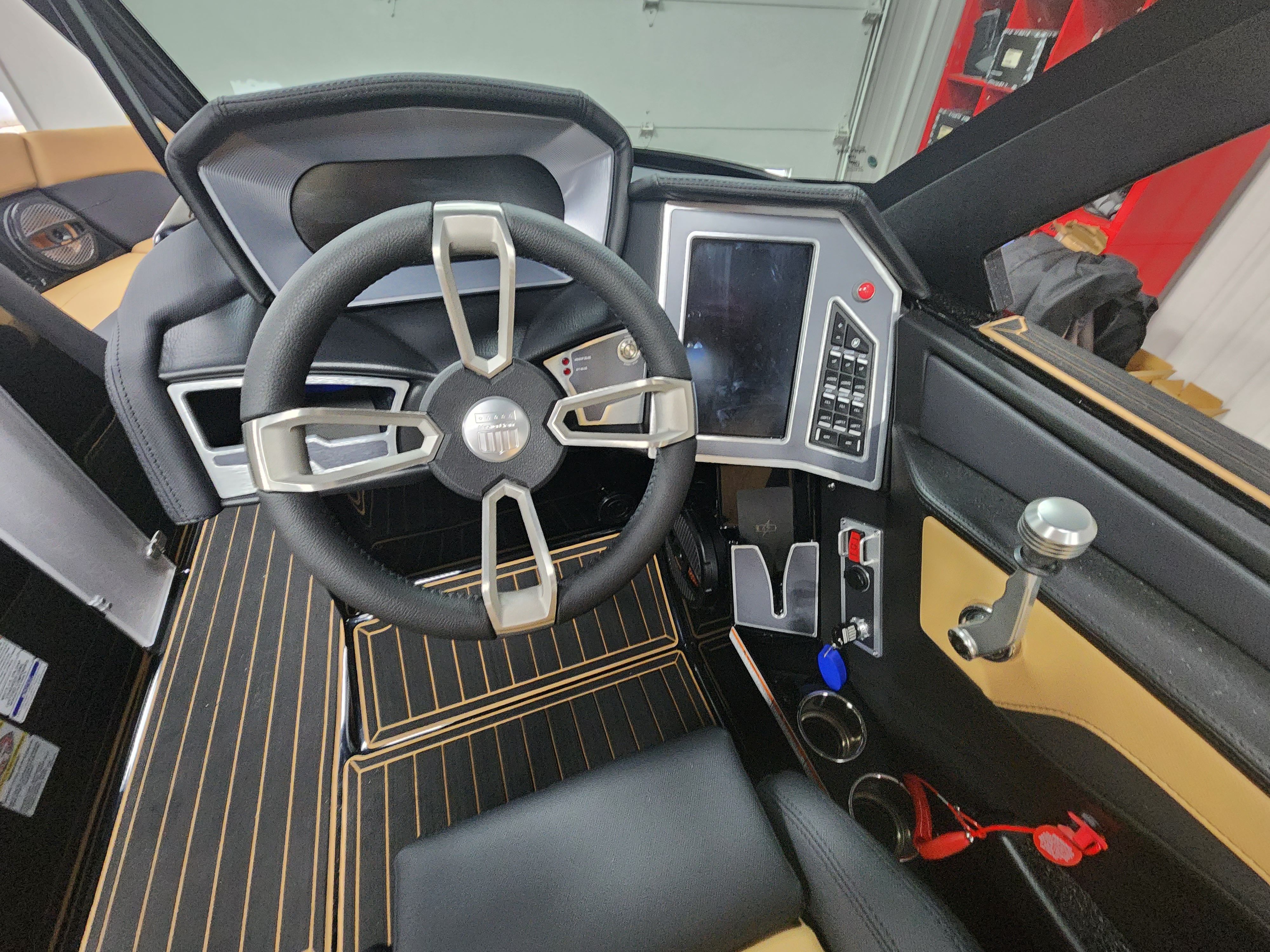 Slide: The Image of Mastercraft XT23 2024 - 13