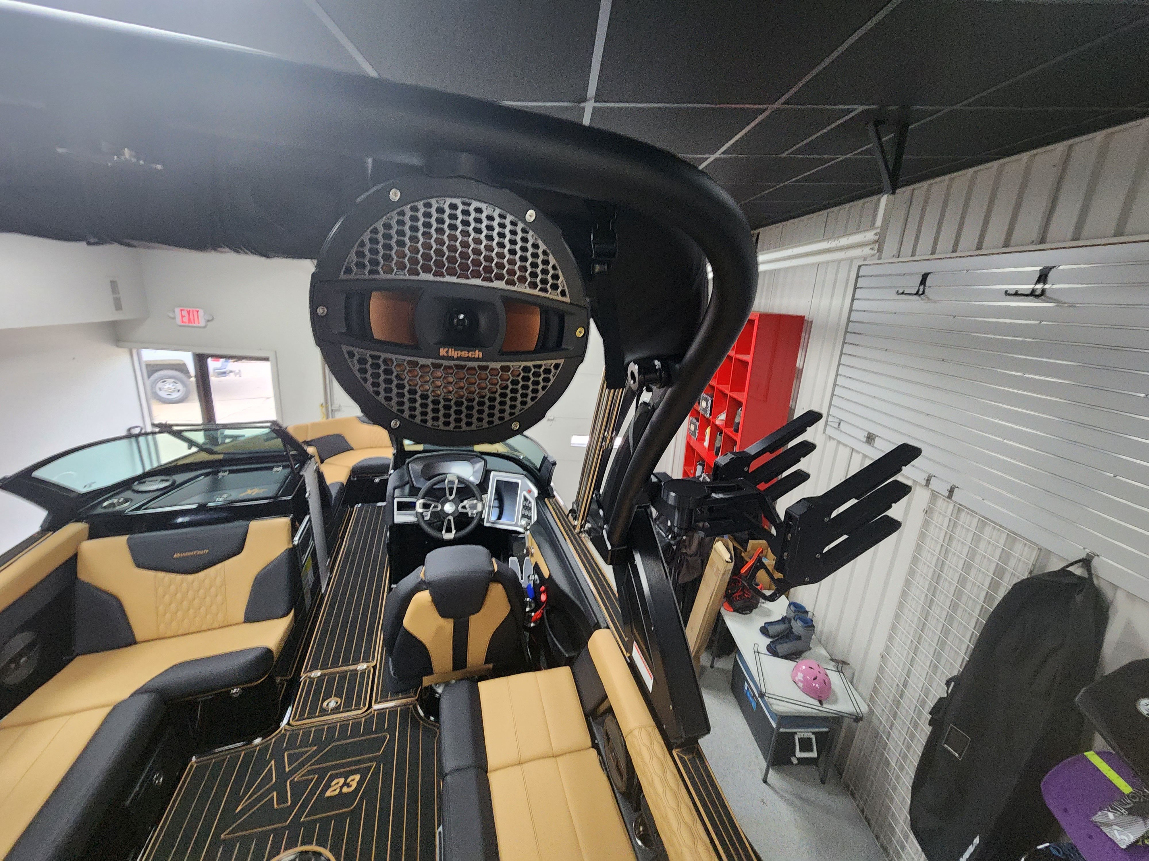 Slide: The Image of Mastercraft XT23 2024 - 21