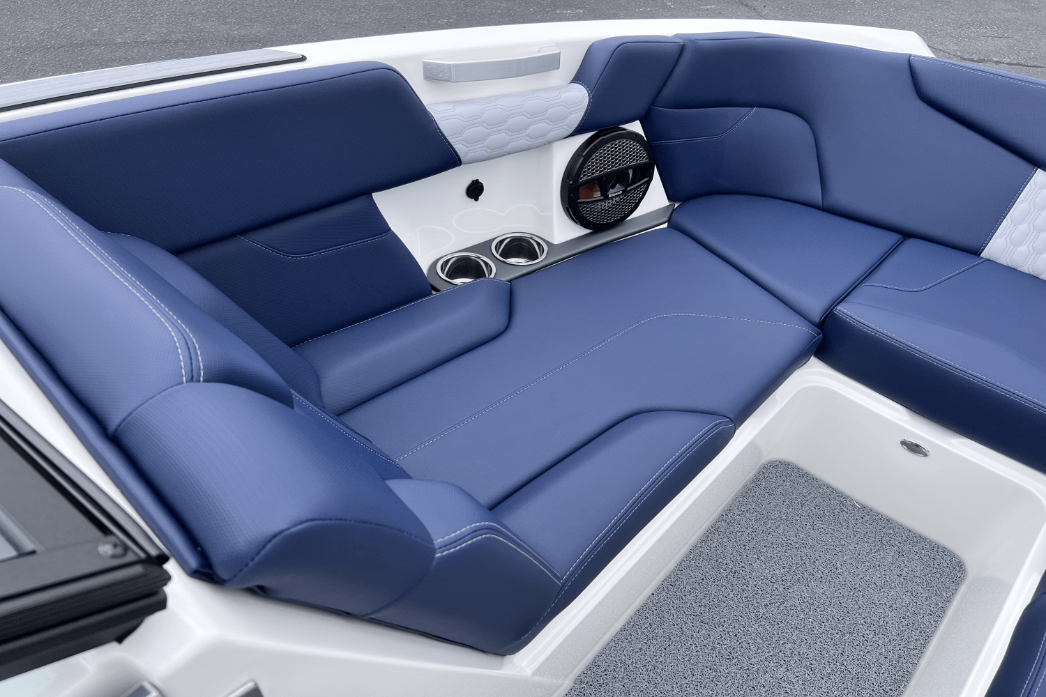 Slide: The Image of Mastercraft XT24 2025 - 18