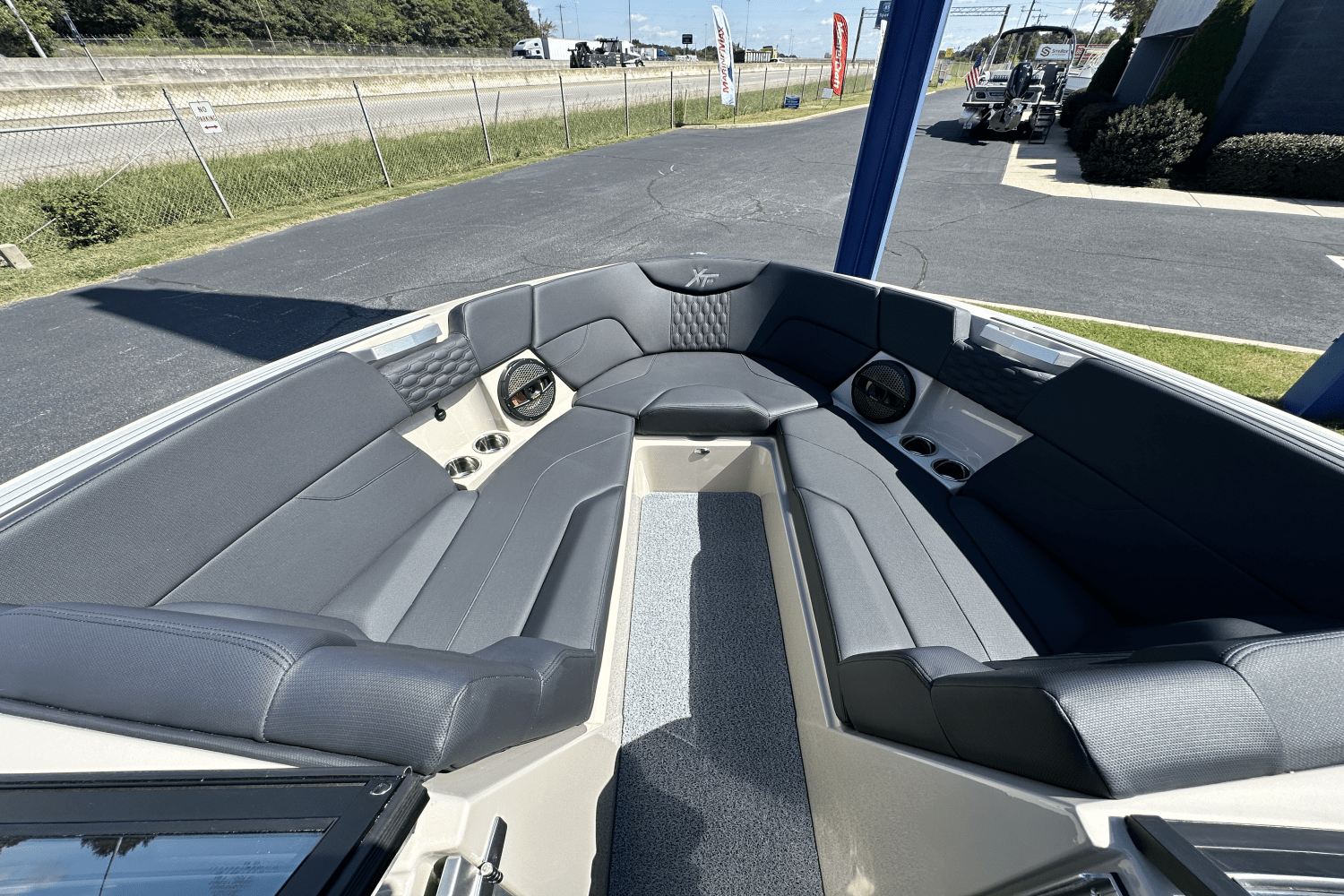 Slide: The Image of Mastercraft XT25 2025 - 20