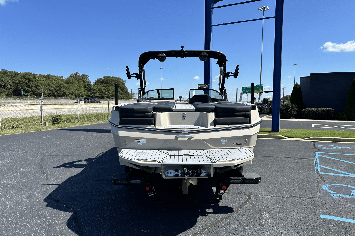 Slide: The Image of Mastercraft XT25 2025 - 3