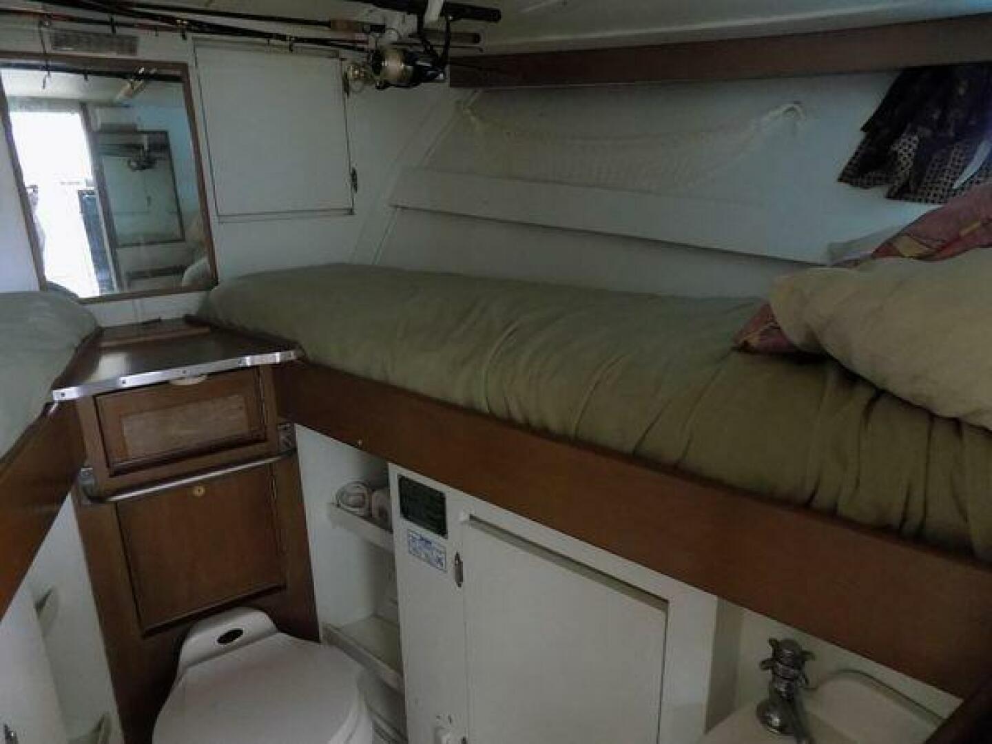 Slide: The Image of Matthews Cabin Cruisers 1960 - 4422578