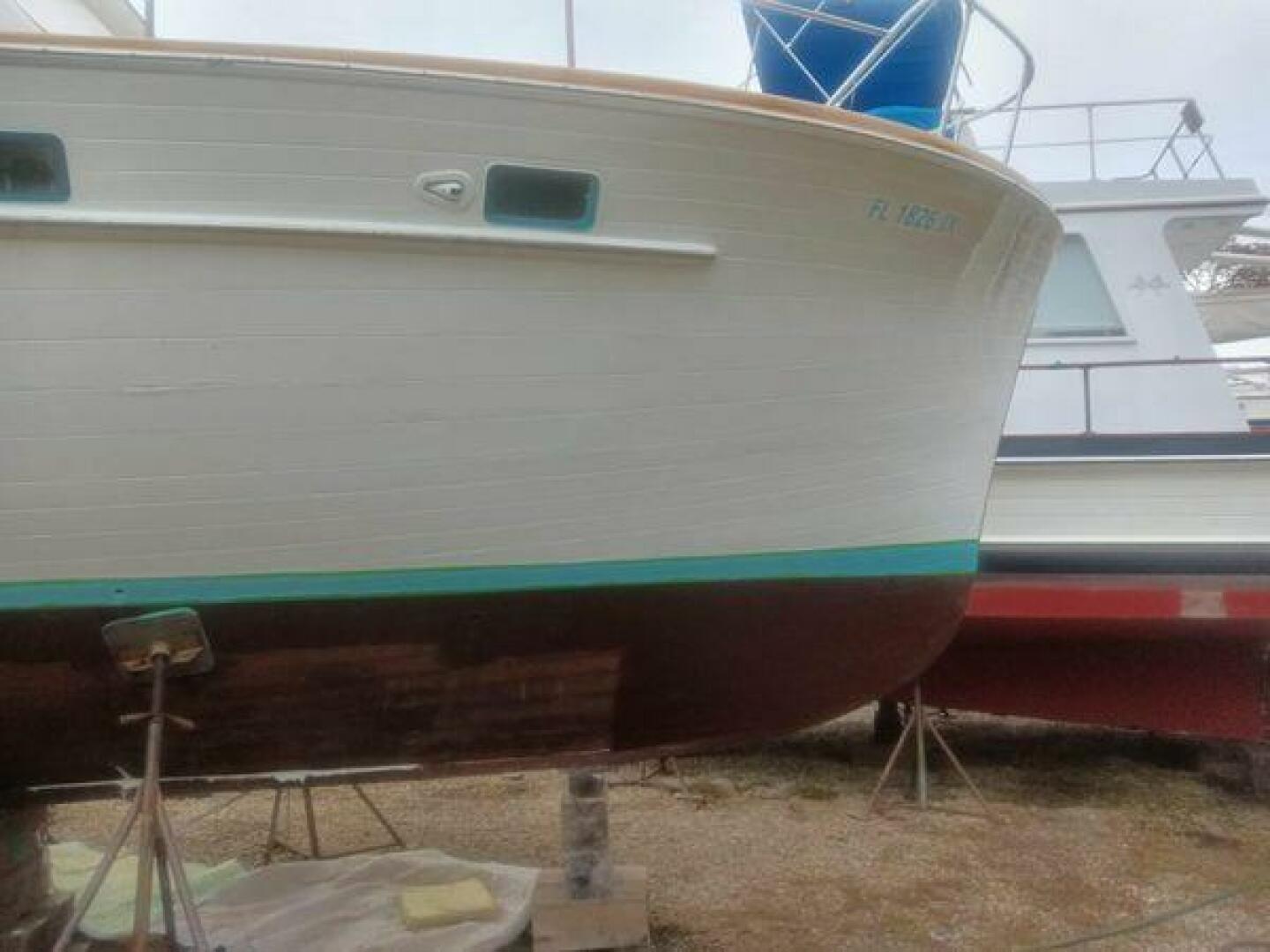 Slide: The Image of Matthews Cabin Cruisers 1960 - 4422550
