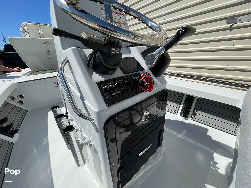 Slide: The Image of Maverick 17 HPX-V 2023 - 15