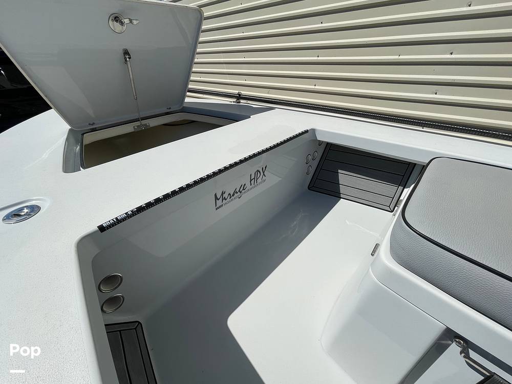 Slide: The Image of Maverick 17 HPX-V 2023 - 20