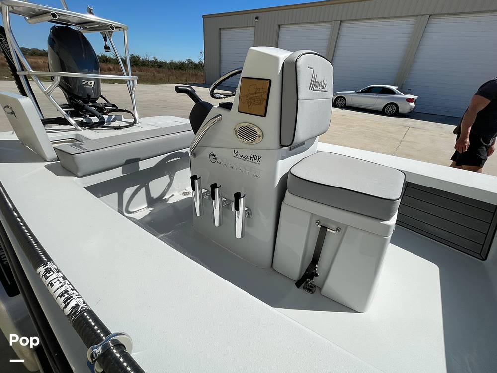 Slide: The Image of Maverick 17 HPX-V 2023 - 30