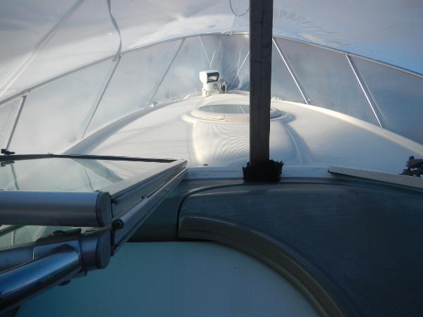 Slide: The Image of 2001 Maxum 2500 SCR boat interior view under canopy. - 14