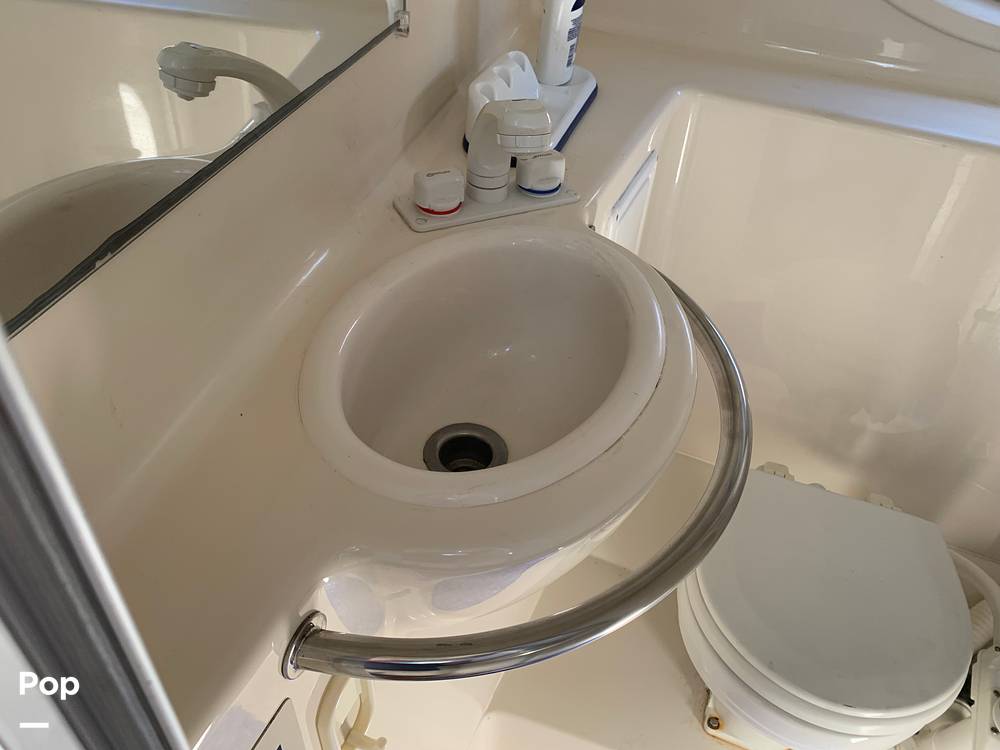 Slide: The Image of Bathroom Sink - 15792432