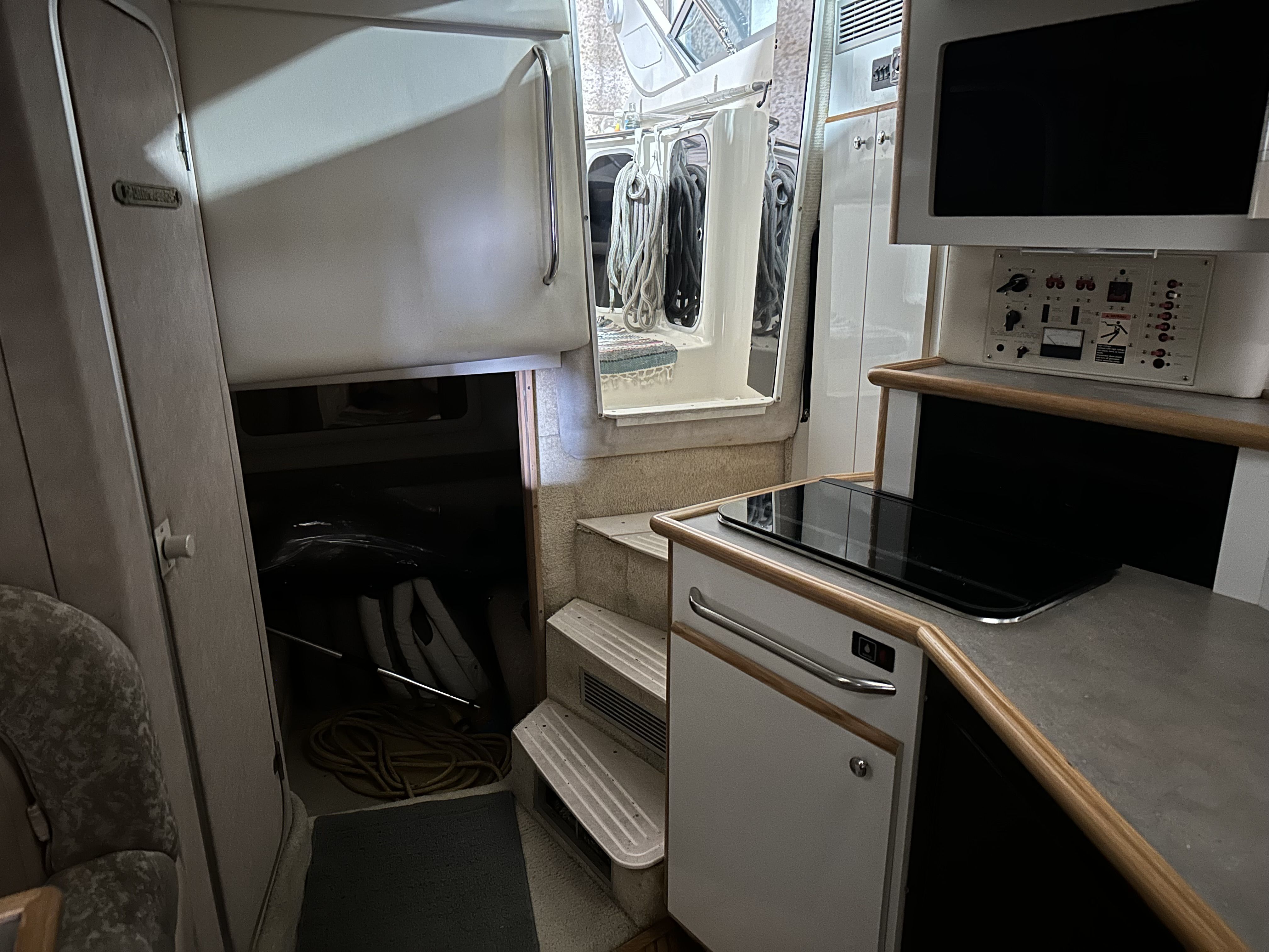 Slide: The Image of Maxum 3200 SCR 1995 - 14