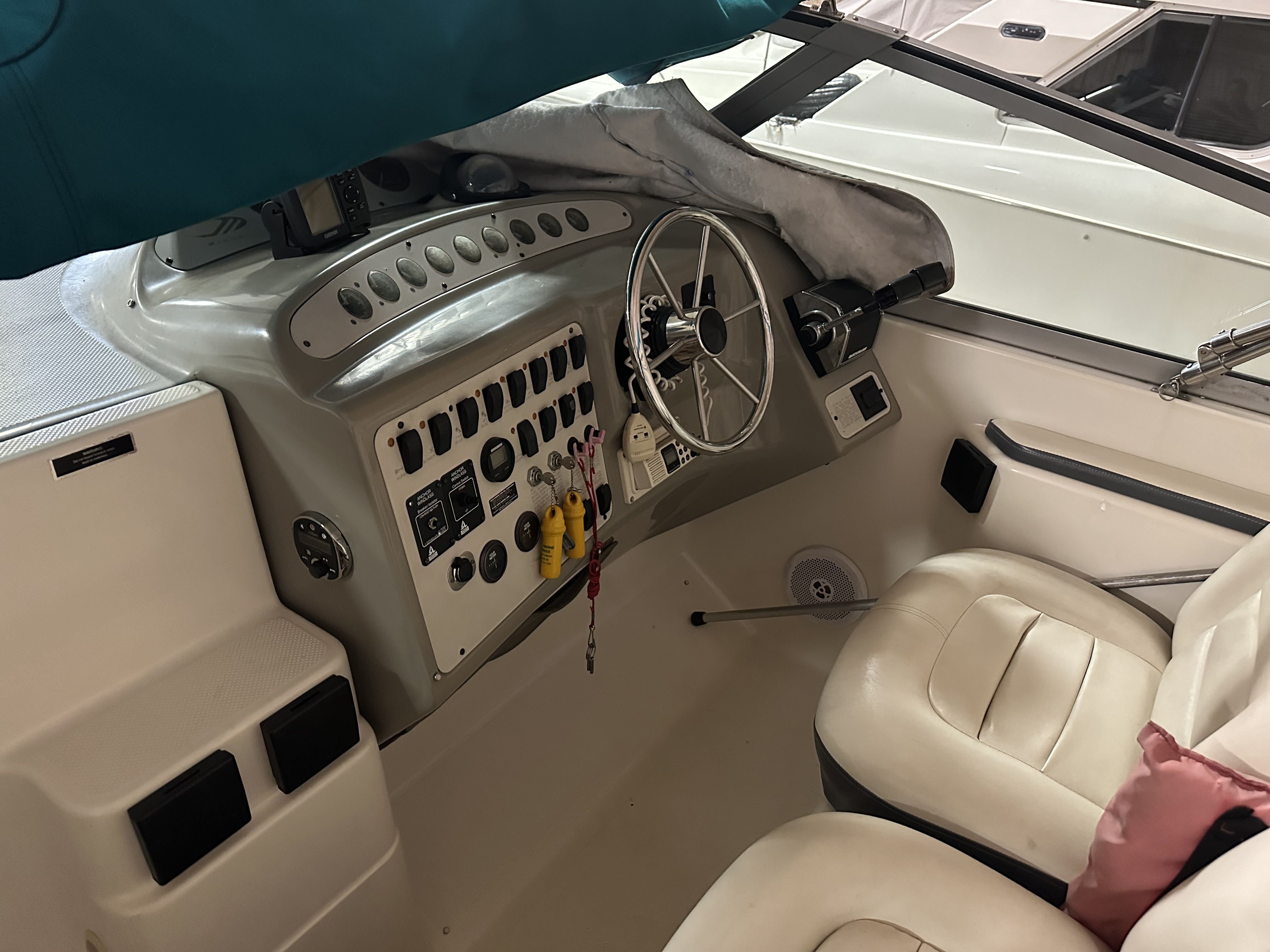 Slide: The Image of Maxum 3200 SCR 1995 - 8