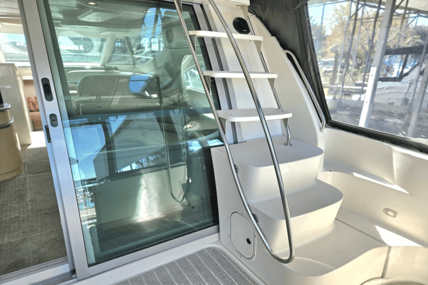 Slide: The Image of Maxum 4100 SCB 1998 - 11