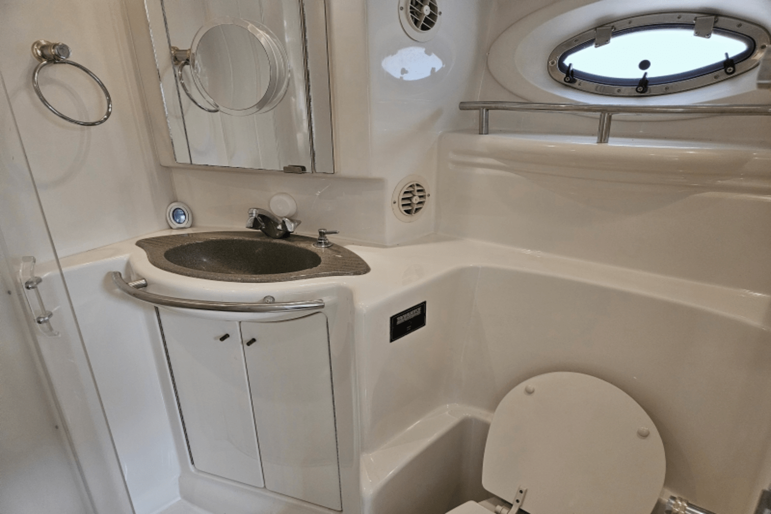 Slide: The Image of Maxum 4100 SCB 1998 - 35