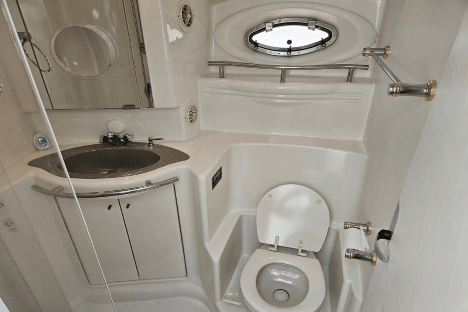 Slide: The Image of Maxum 4100 SCB 1998 - 36