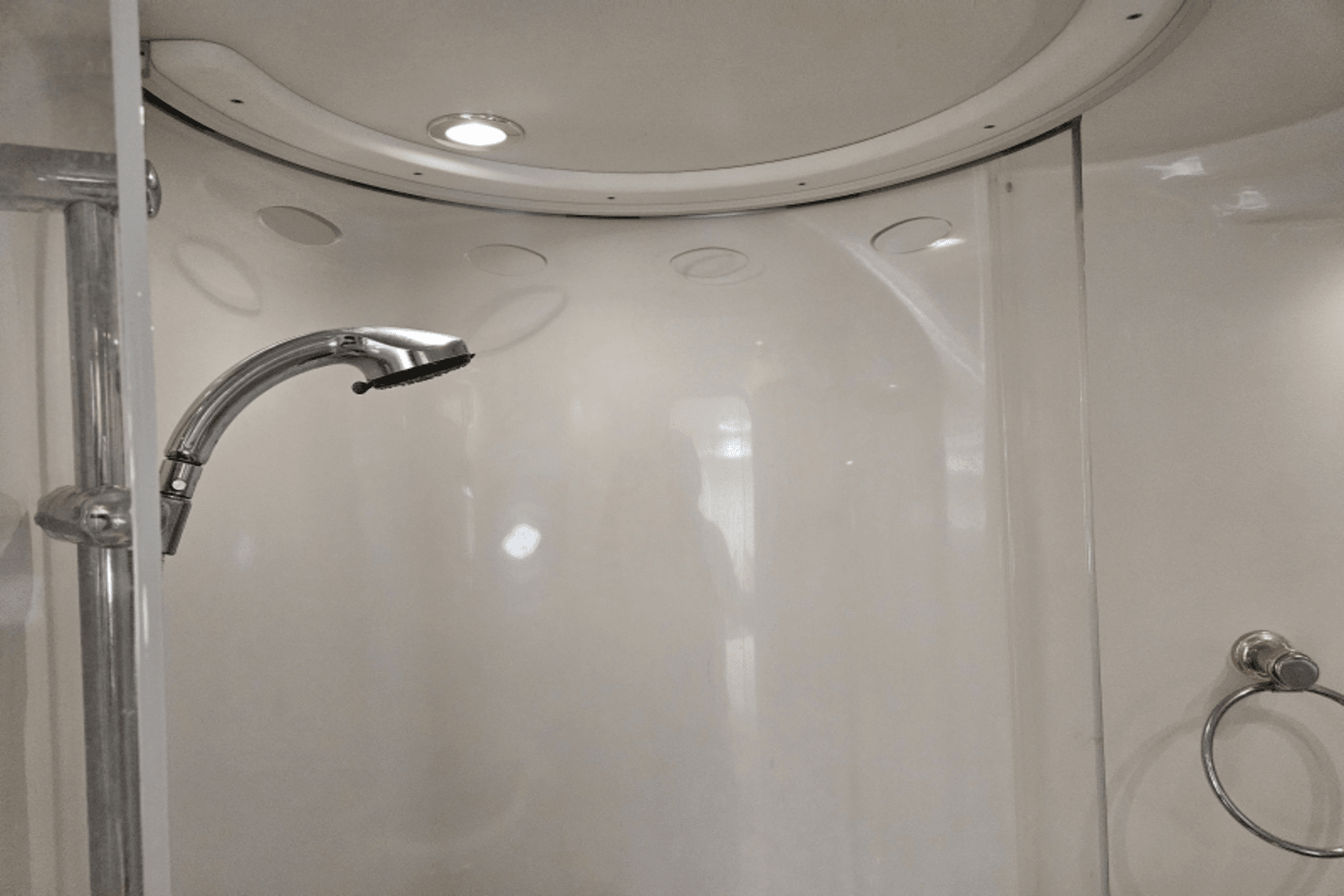 Slide: The Image of Maxum 4100 SCB 1998 - 38