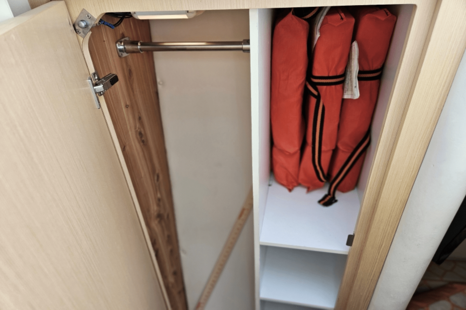 Slide: The Image of Maxum 4100 SCB 1998 - 42