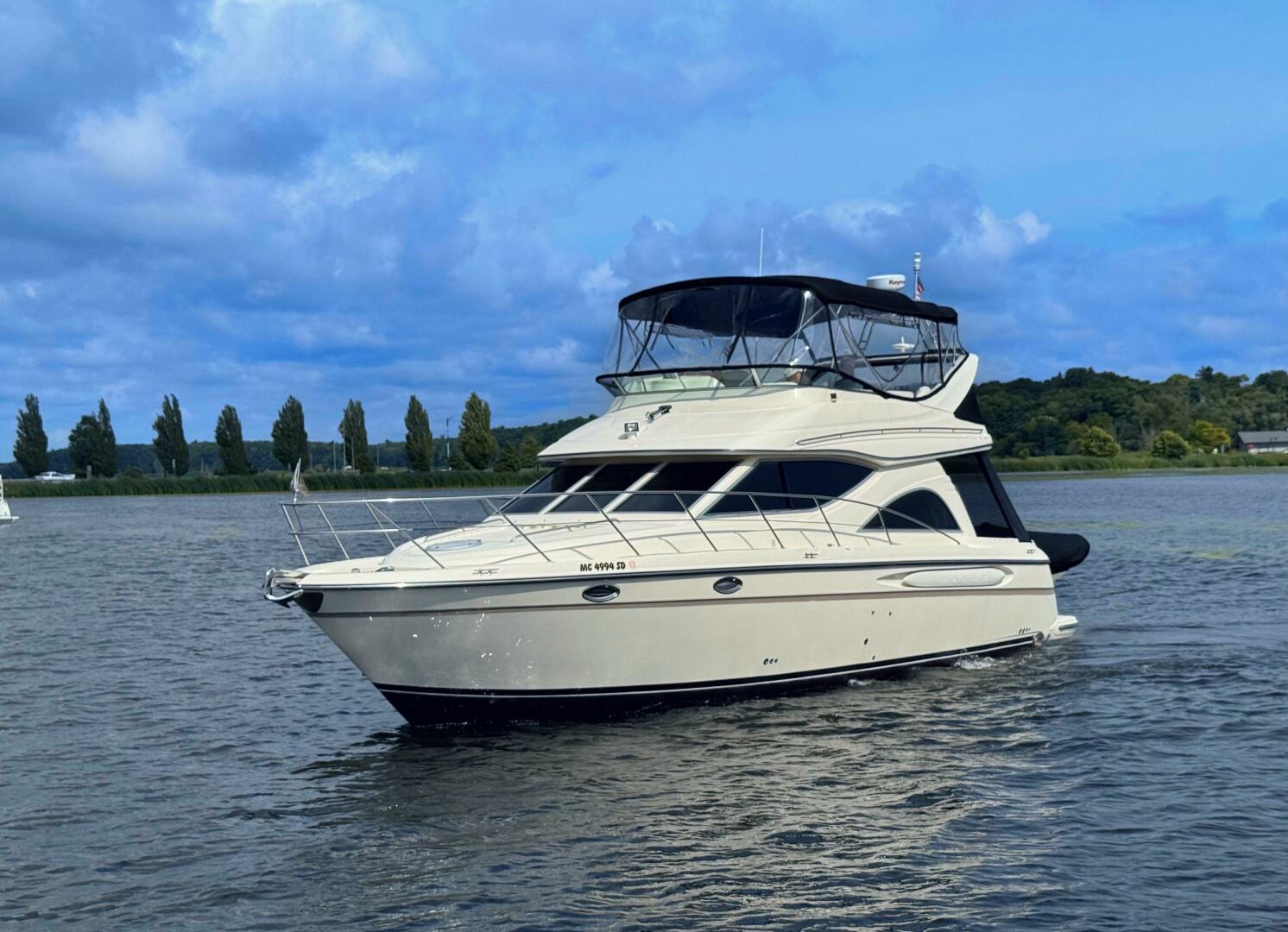 Slide: The Image of Maxum 4100 Sport Cruiser Bridge 1999 - 5556284