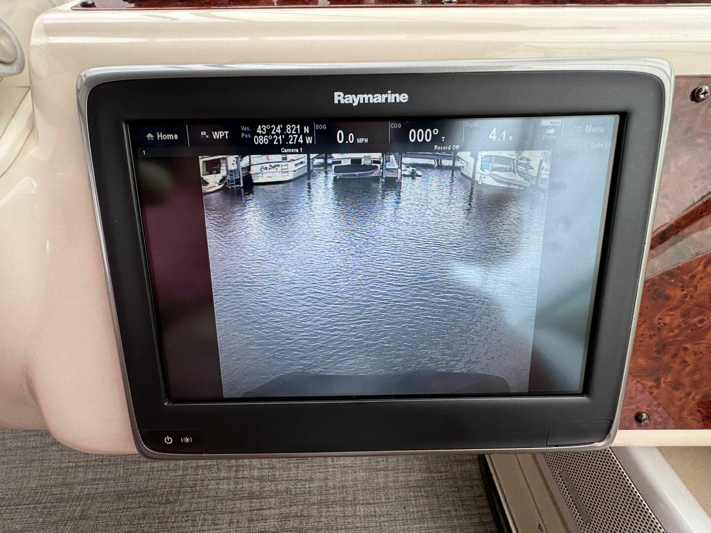 Slide: The Image of Maxum 4100 Sport Cruiser Bridge 1999 - 5556314