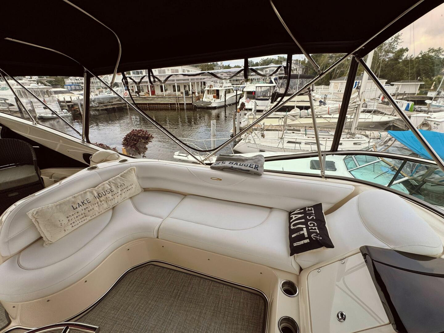 Slide: The Image of Maxum 4100 Sport Cruiser Bridge 1999 - 5556329