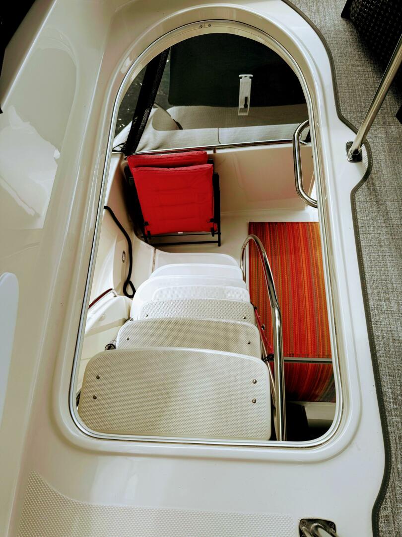 Slide: The Image of Maxum 4100 Sport Cruiser Bridge 1999 - 5556345