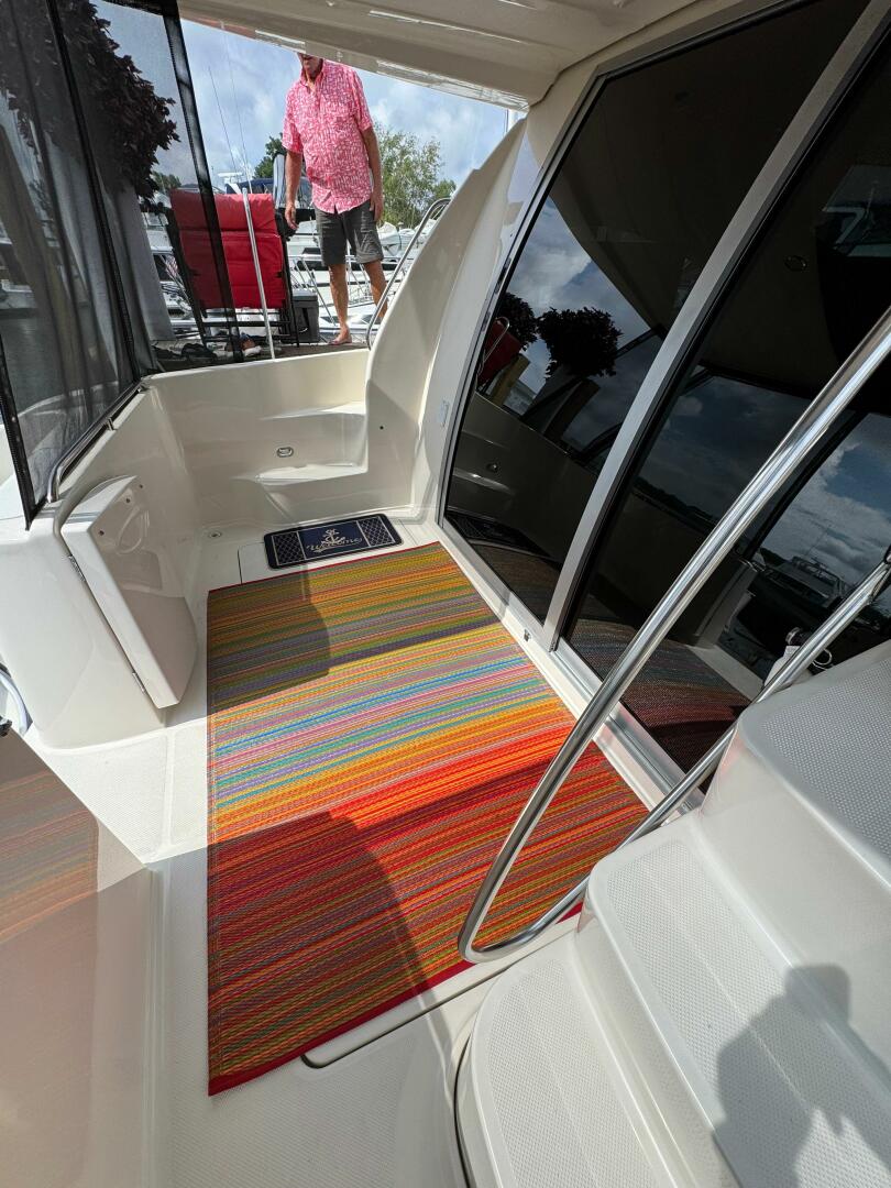 Slide: The Image of Maxum 4100 Sport Cruiser Bridge 1999 - 5556351