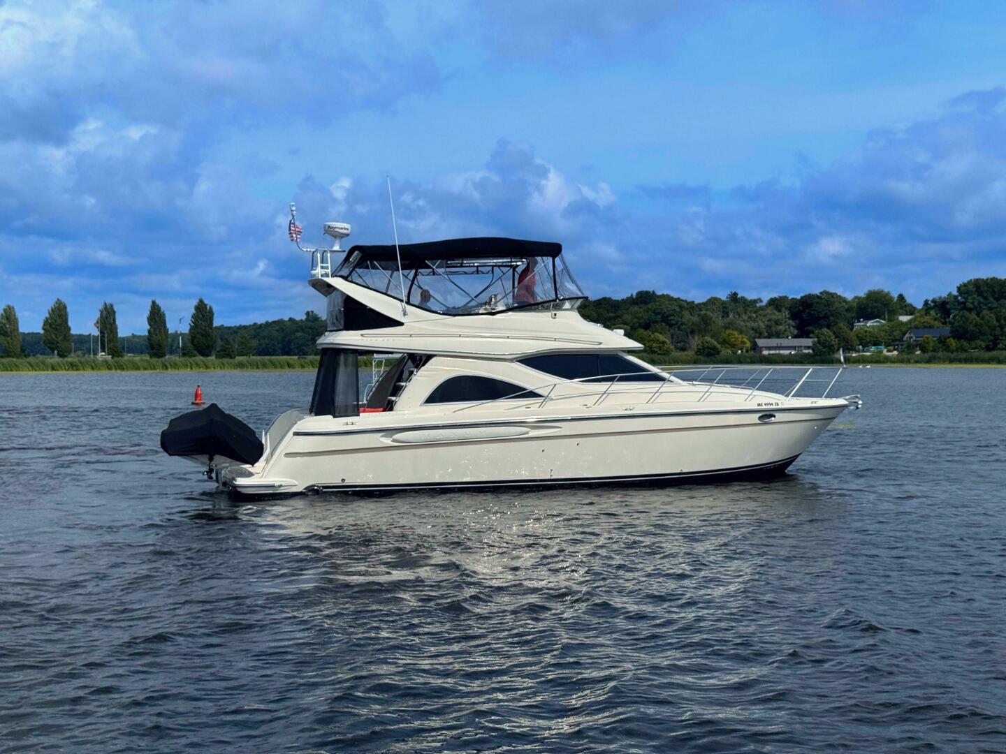 Slide: The Image of Maxum 4100 Sport Cruiser Bridge 1999 - 5556290