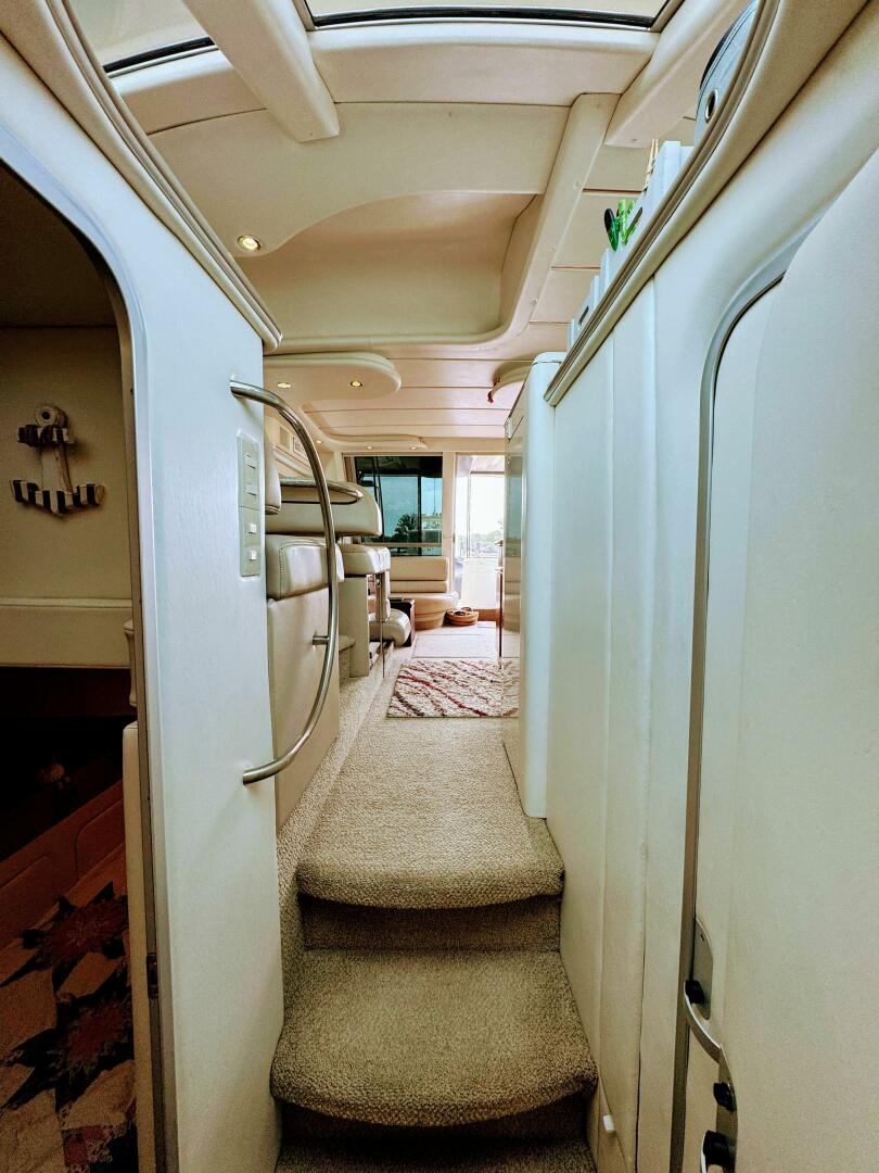 Slide: The Image of Maxum 4100 Sport Cruiser Bridge 1999 - 5556379