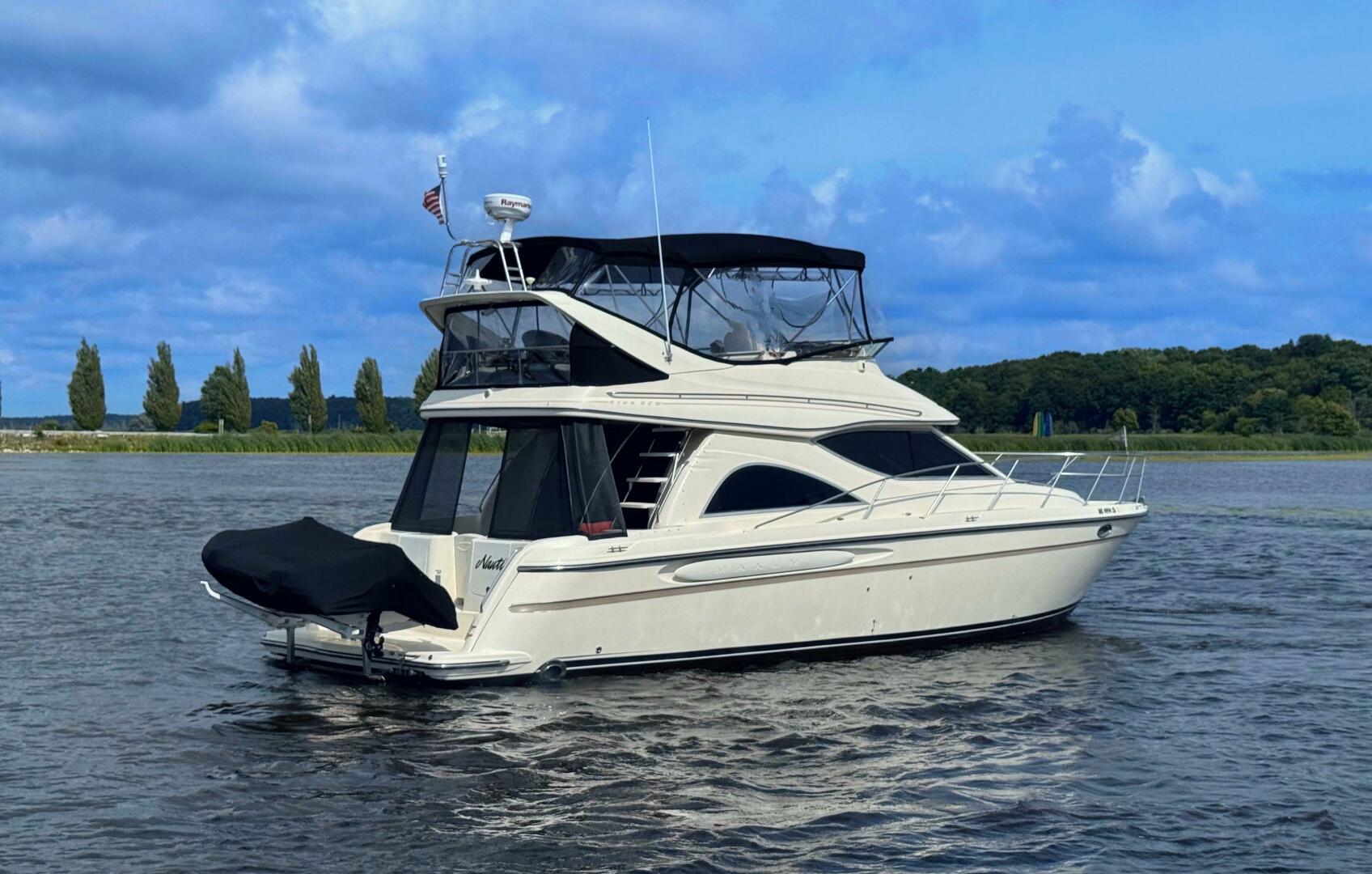 Slide: The Image of Maxum 4100 Sport Cruiser Bridge 1999 - 5556292