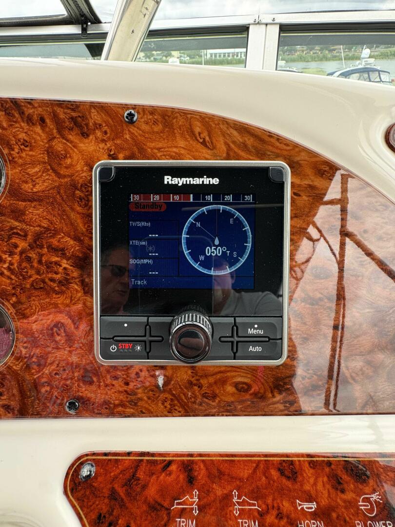 Slide: The Image of Maxum 4100 Sport Cruiser Bridge 1999 - 5556313